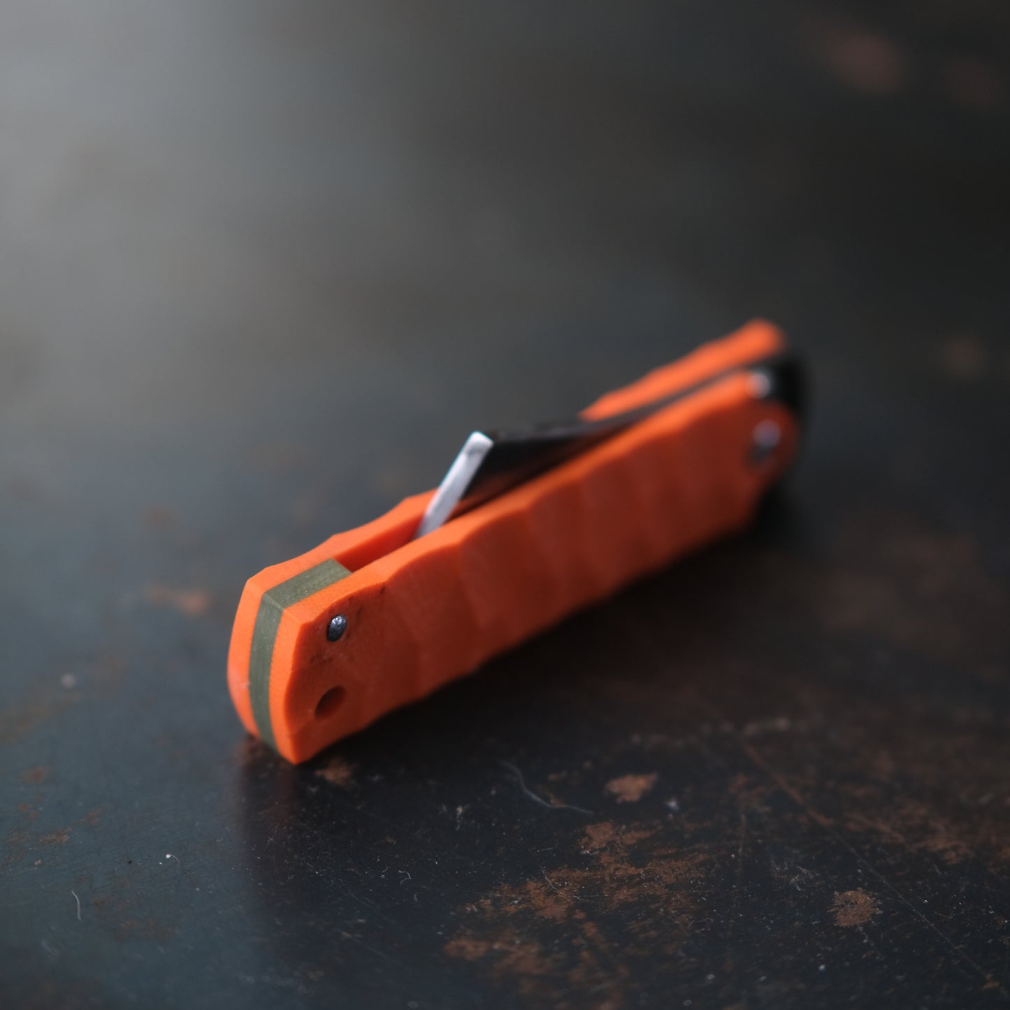 CHINGU • COUTEAU DE POCHE ORANGE