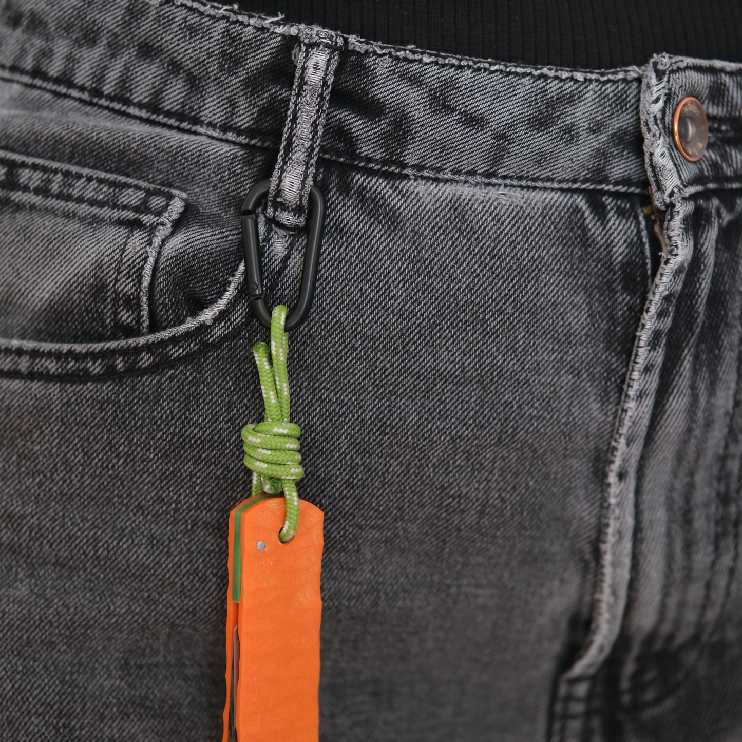 MOUSQUETON & PARACORDE