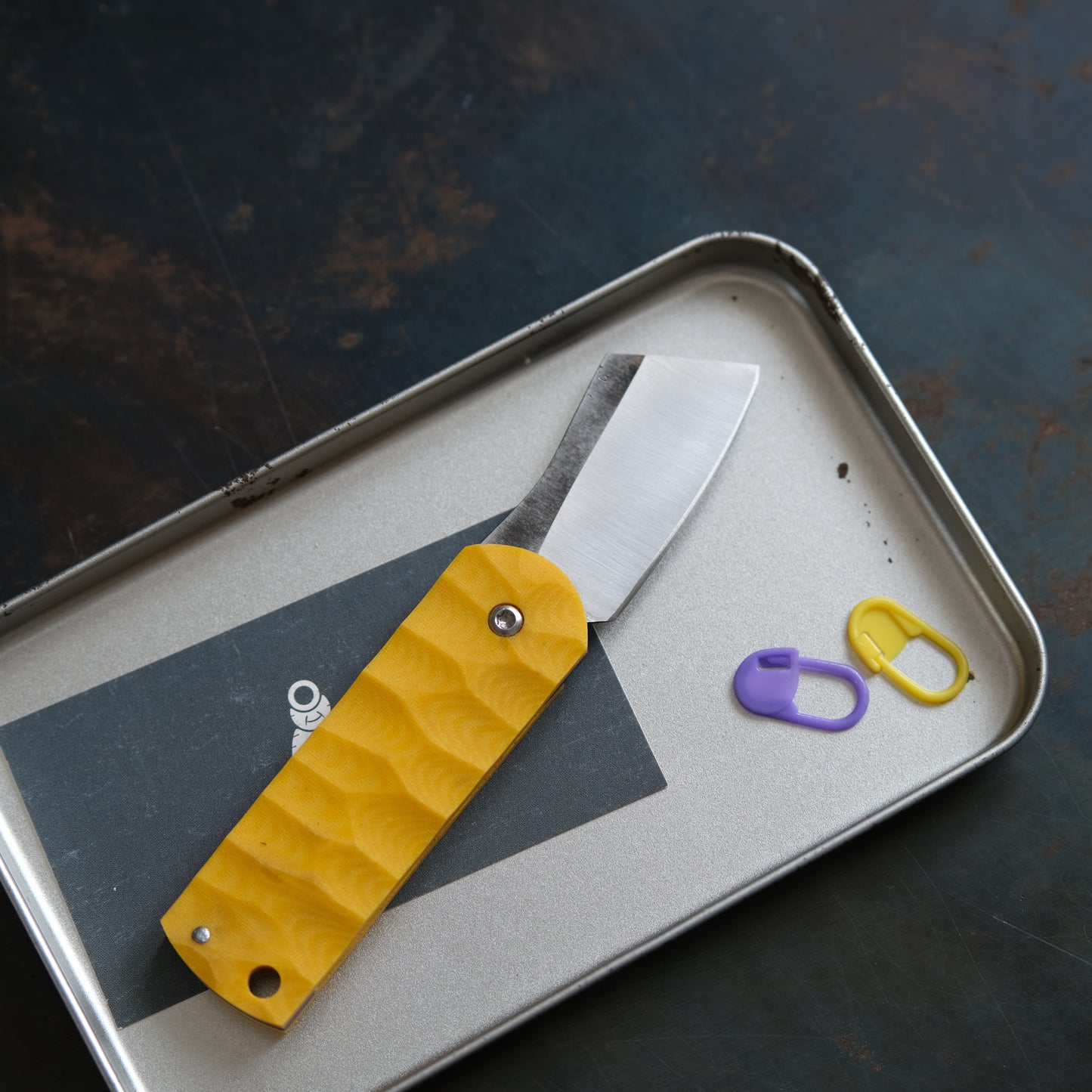 CHINGU • COUTEAU DE POCHE JAUNE