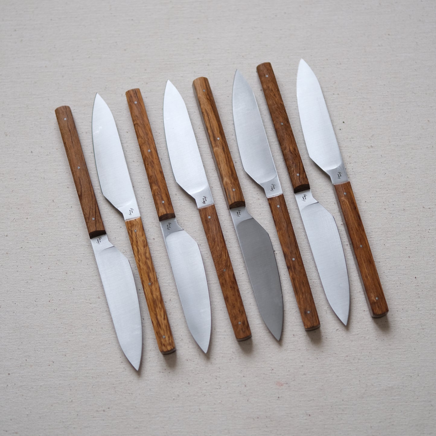SIKSA • COFFRET DE COUTEAUX DE TABLE CHÊNE