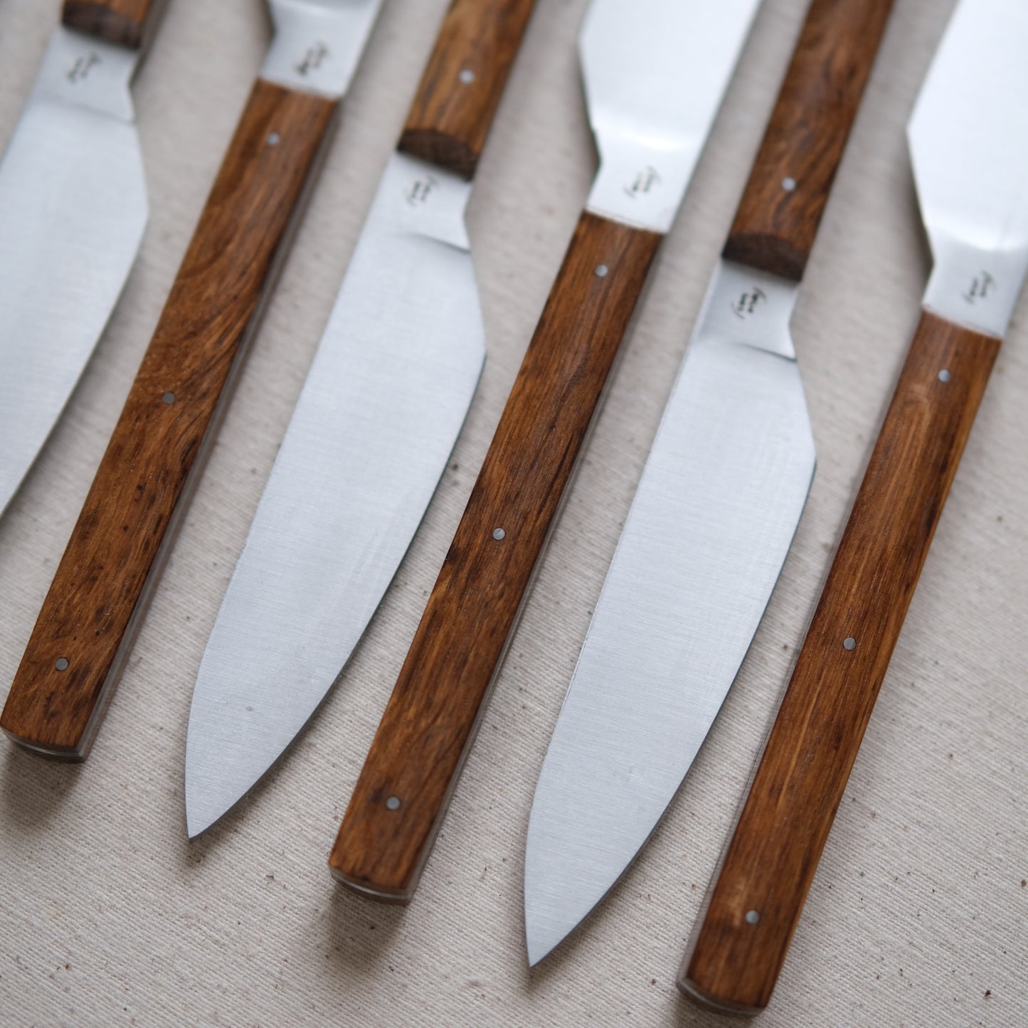 SIKSA • COFFRET DE COUTEAUX DE TABLE CHÊNE