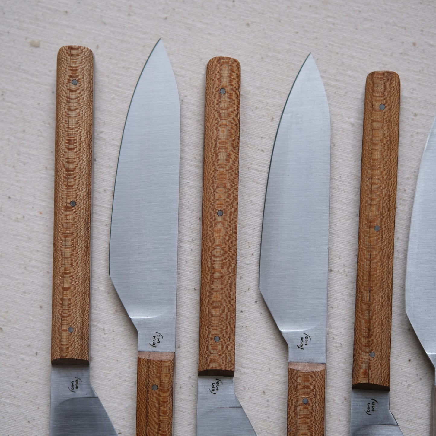 SIKSA • COFFRET DE COUTEAUX DE TABLE PLATANE