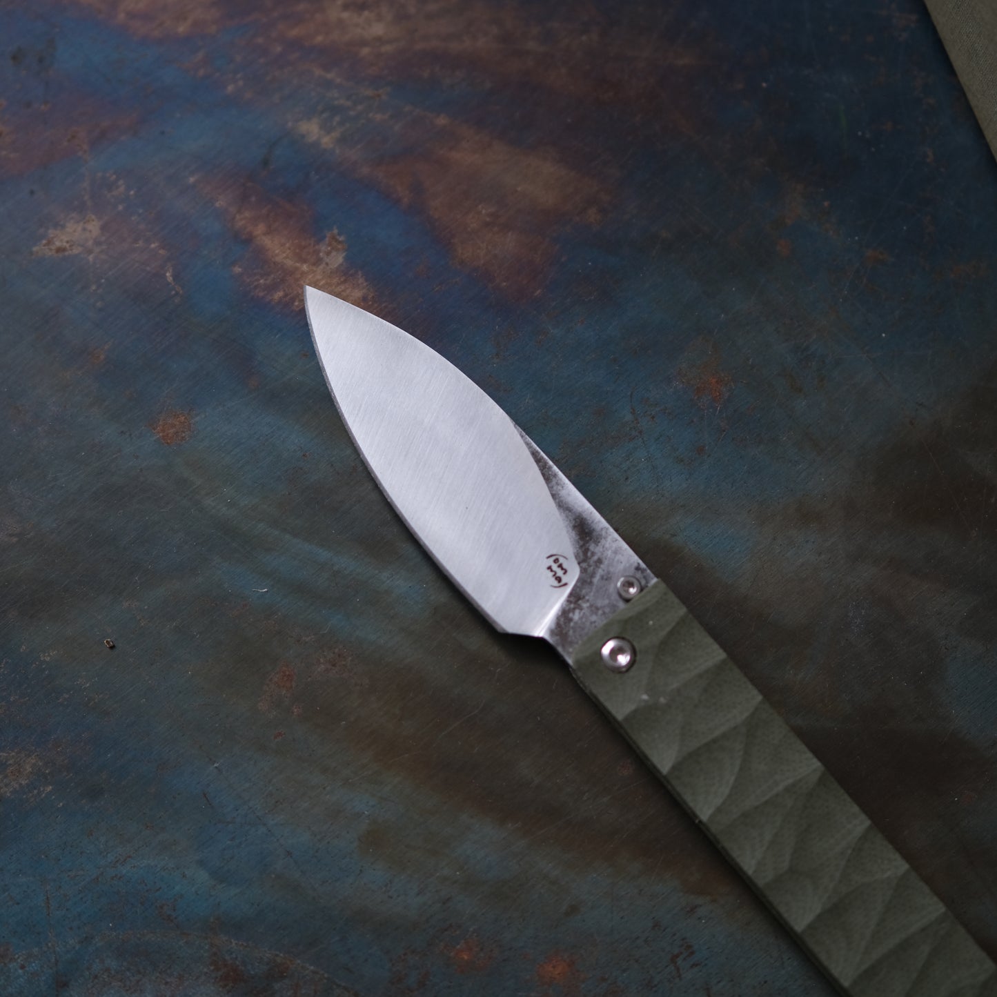 YOBO • COUTEAU PLIANT KAKI