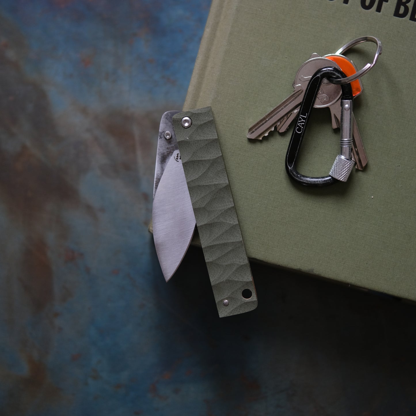 YOBO • COUTEAU PLIANT KAKI