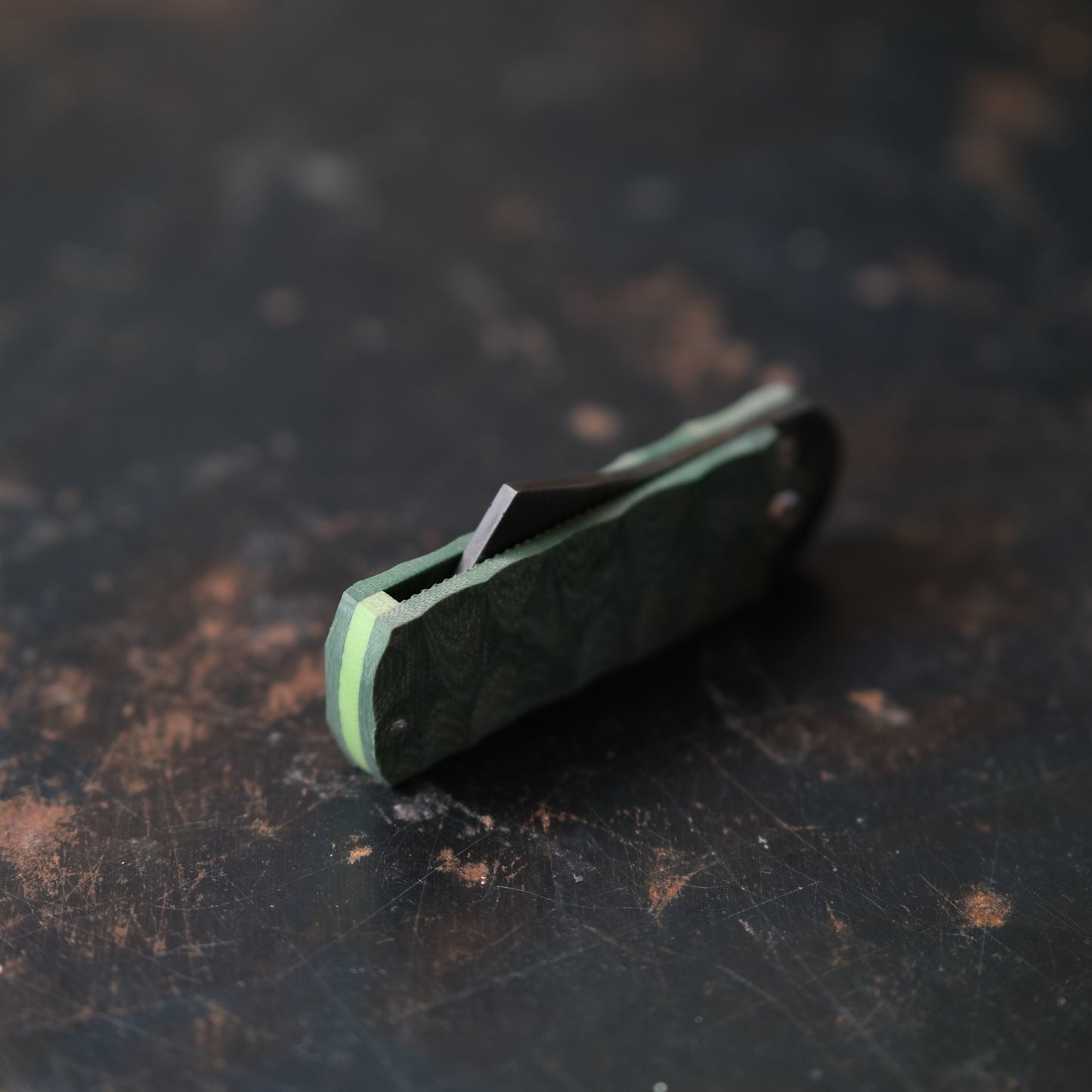 CHINGU • COUTEAU DE POCHE VERT SAPIN
