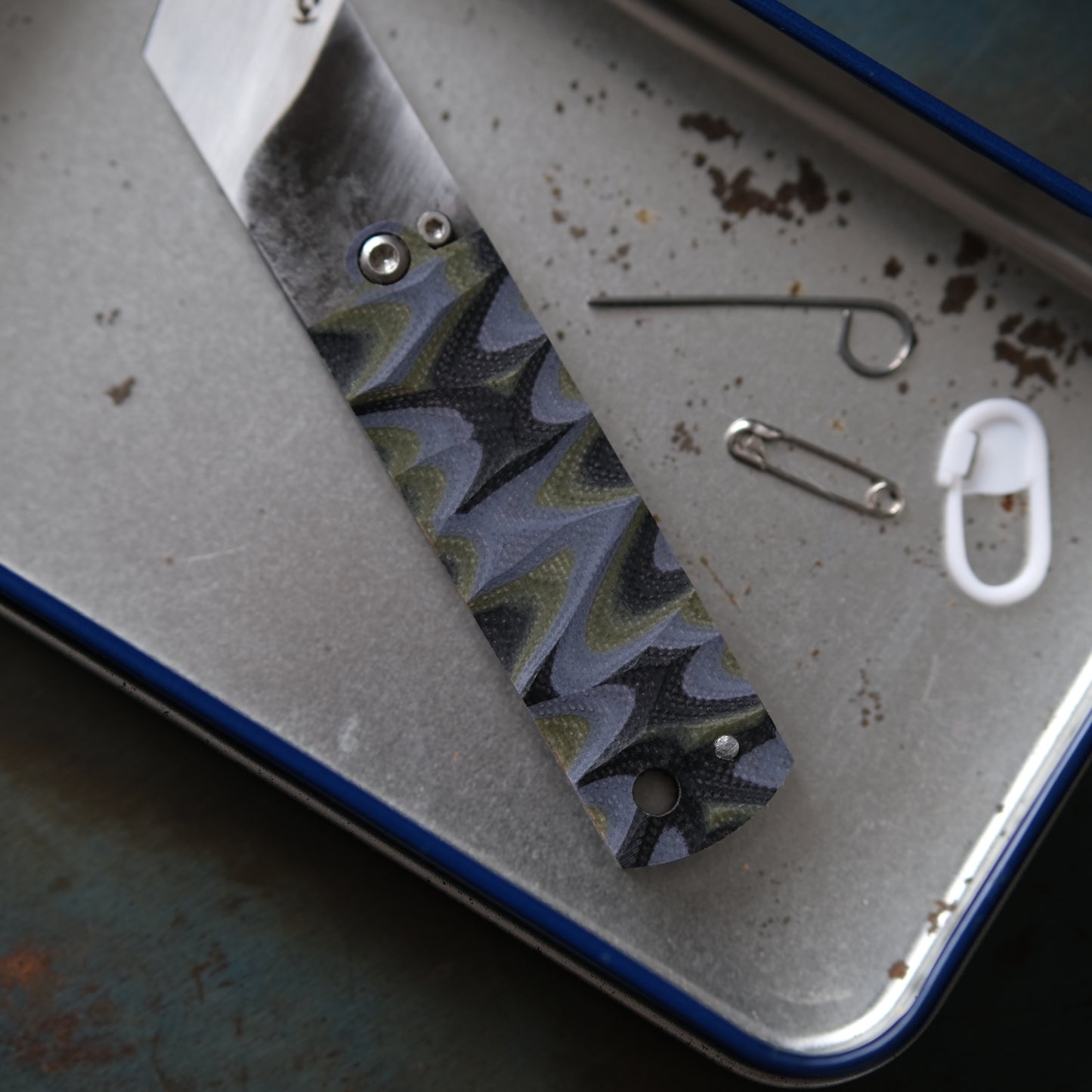 SUNBAE • CUTTER PLIANT CAMO