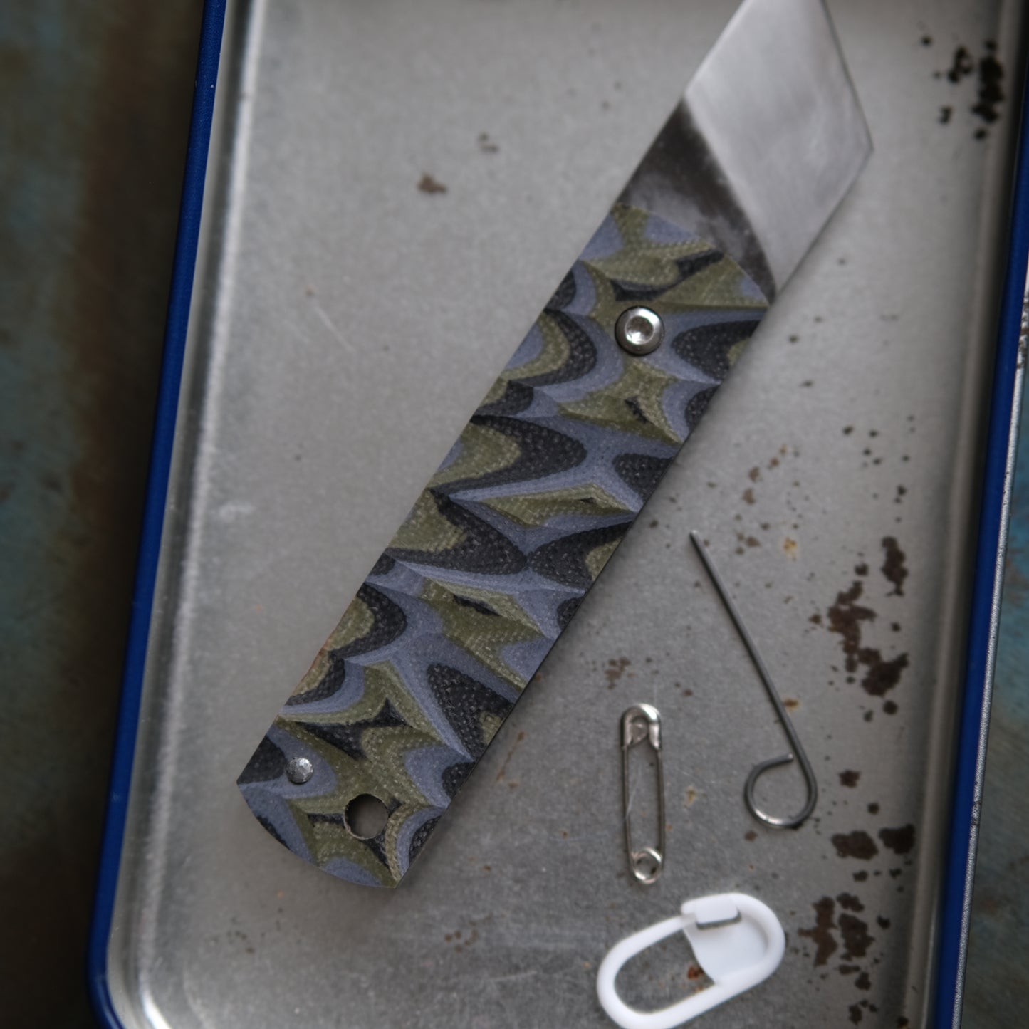 SUNBAE • CUTTER PLIANT CAMO