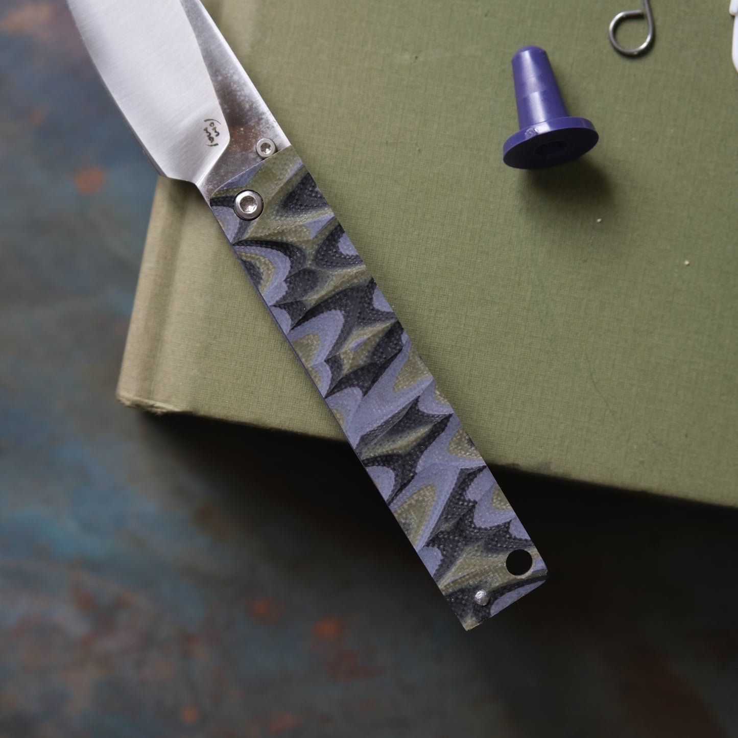 YOBO • COUTEAU PLIANT CAMO