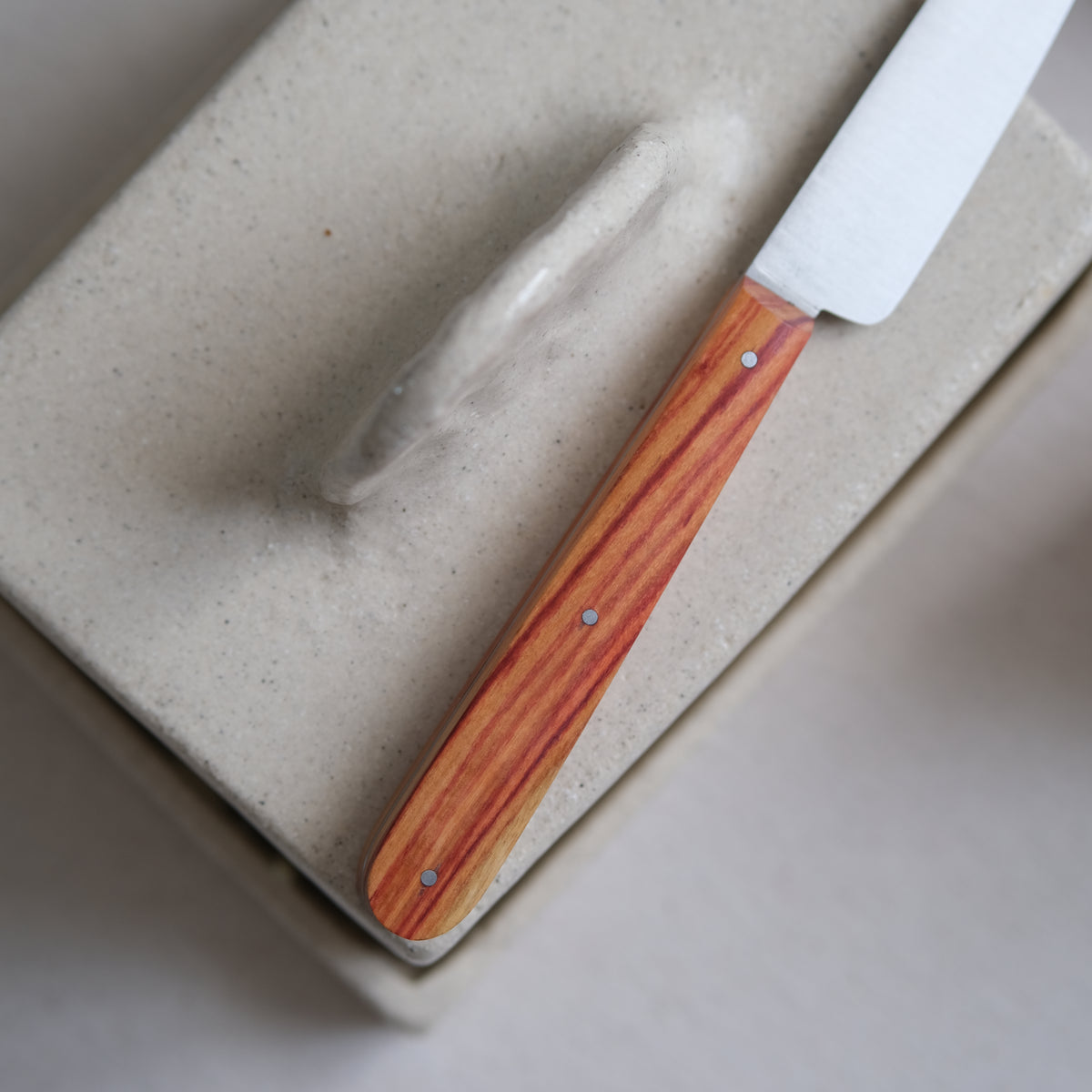 BOTO • COUTEAU À BEURRE BOIS DE ROSE
