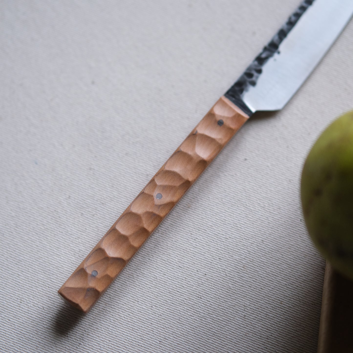 YOLISA MINI • COUTEAU D'OFFICE POIRIER TEXTURÉ