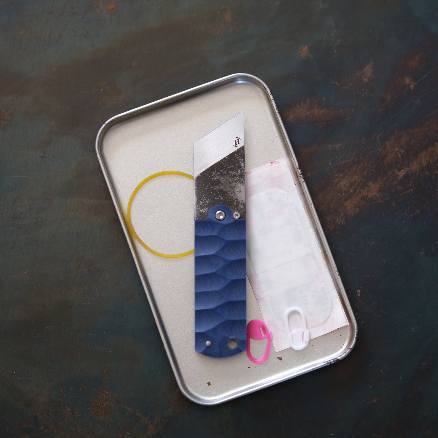 SUNBAE • CUTTER PLIANT BLEU