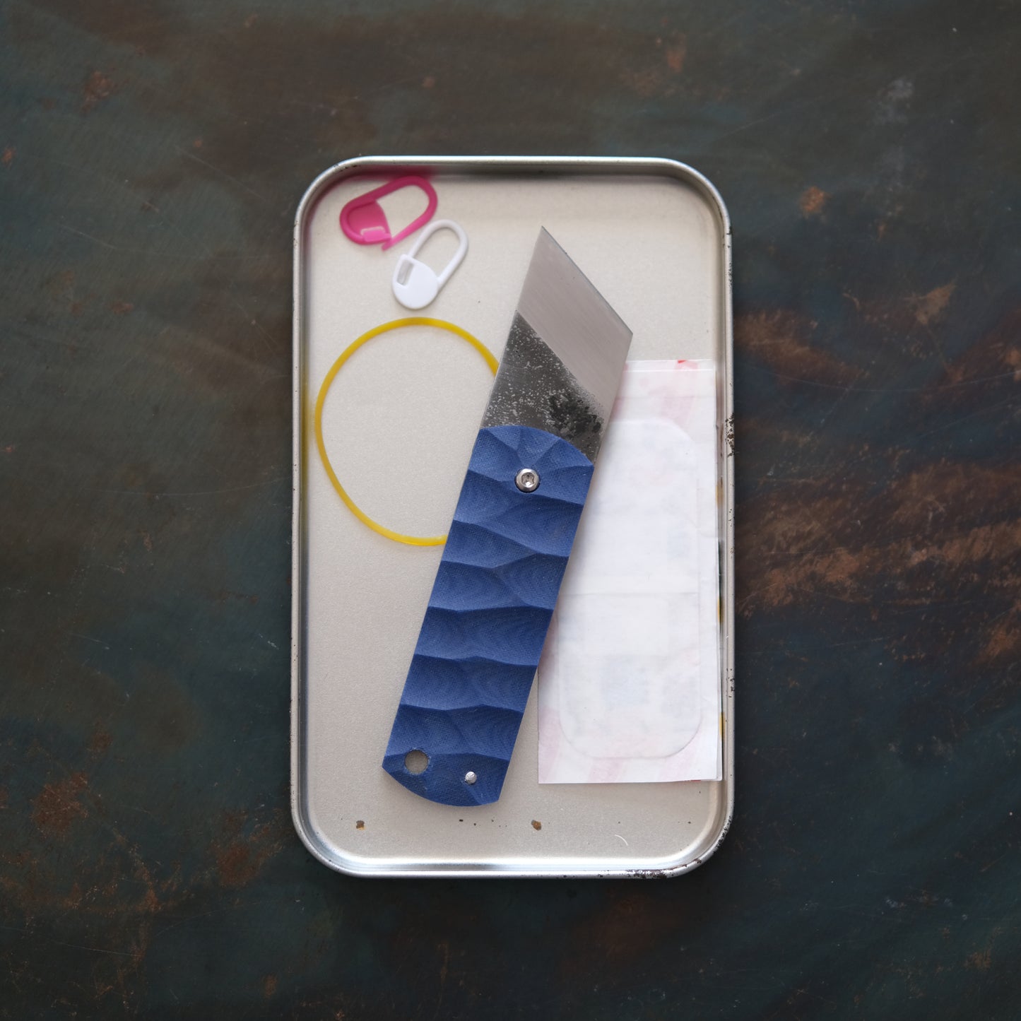 SUNBAE • CUTTER PLIANT BLEU