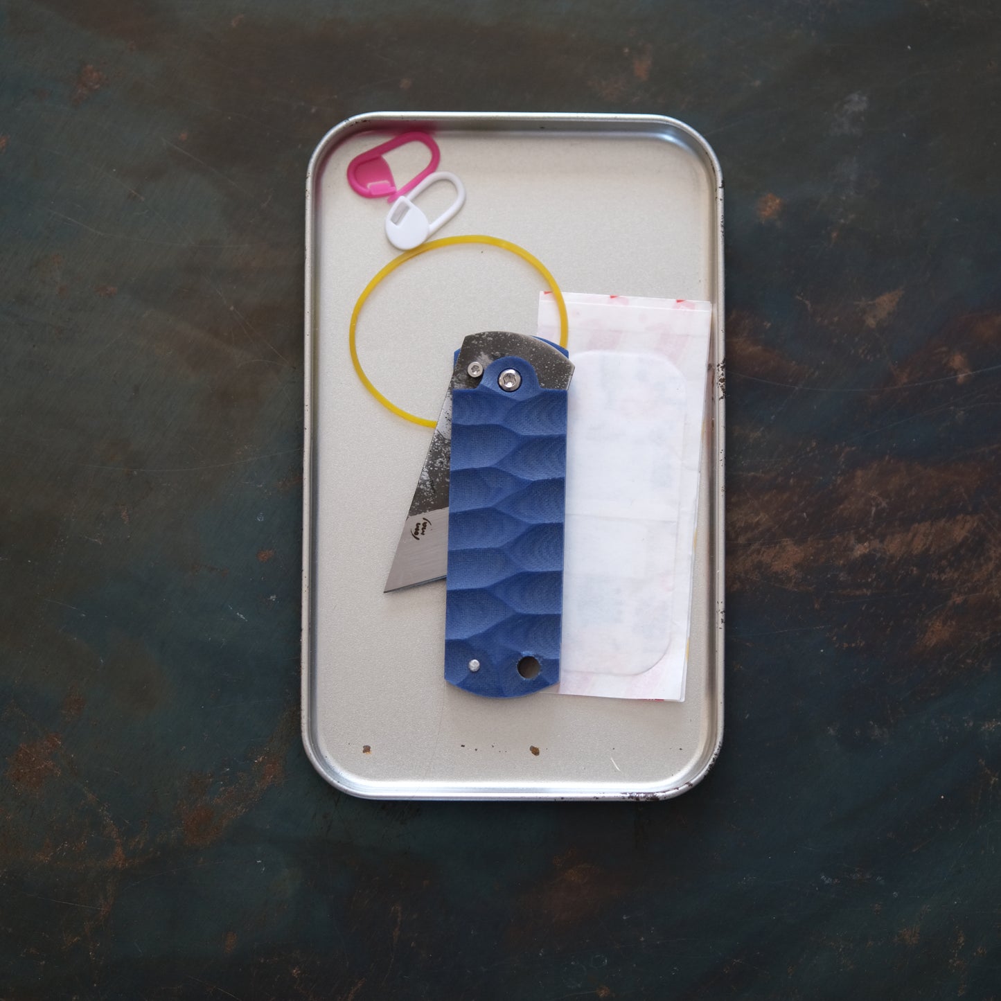 SUNBAE • CUTTER PLIANT BLEU