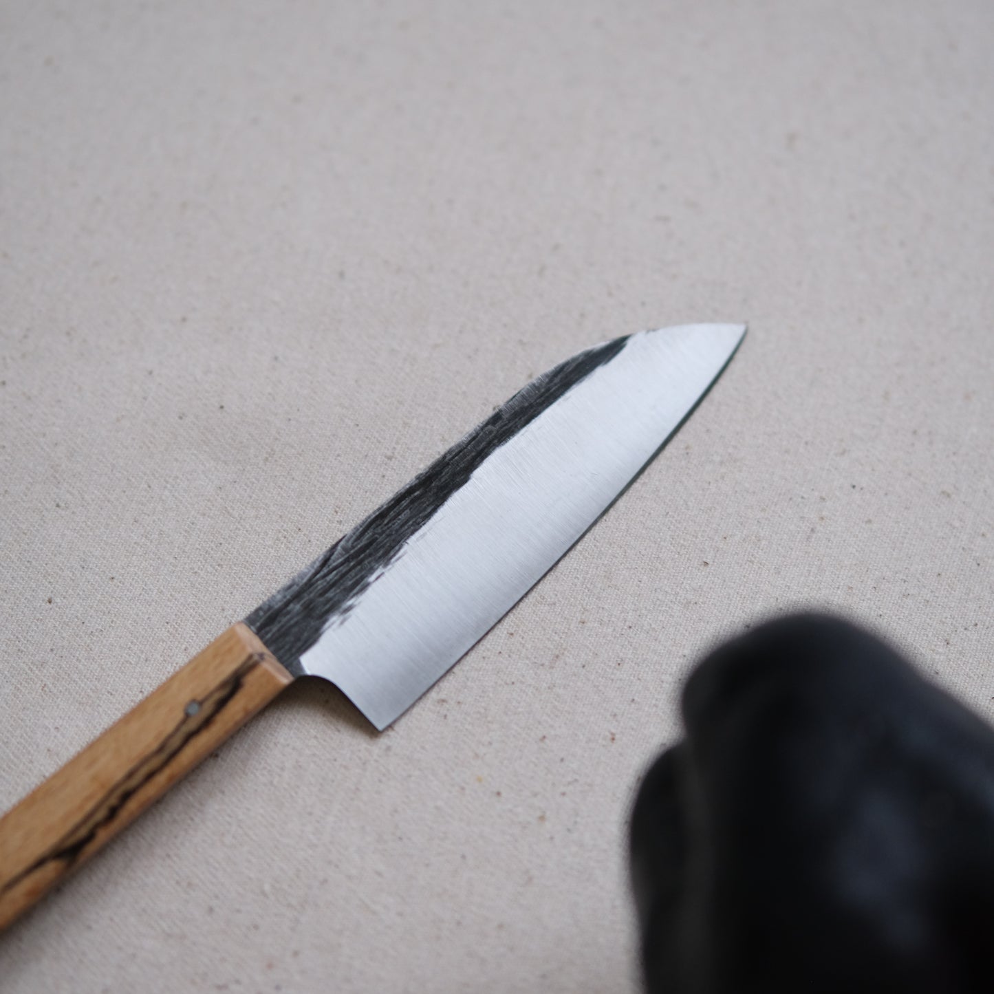 NALMADA MINI • COUTEAU D'OFFICE HÊTRE ÉCHAUFFÉ