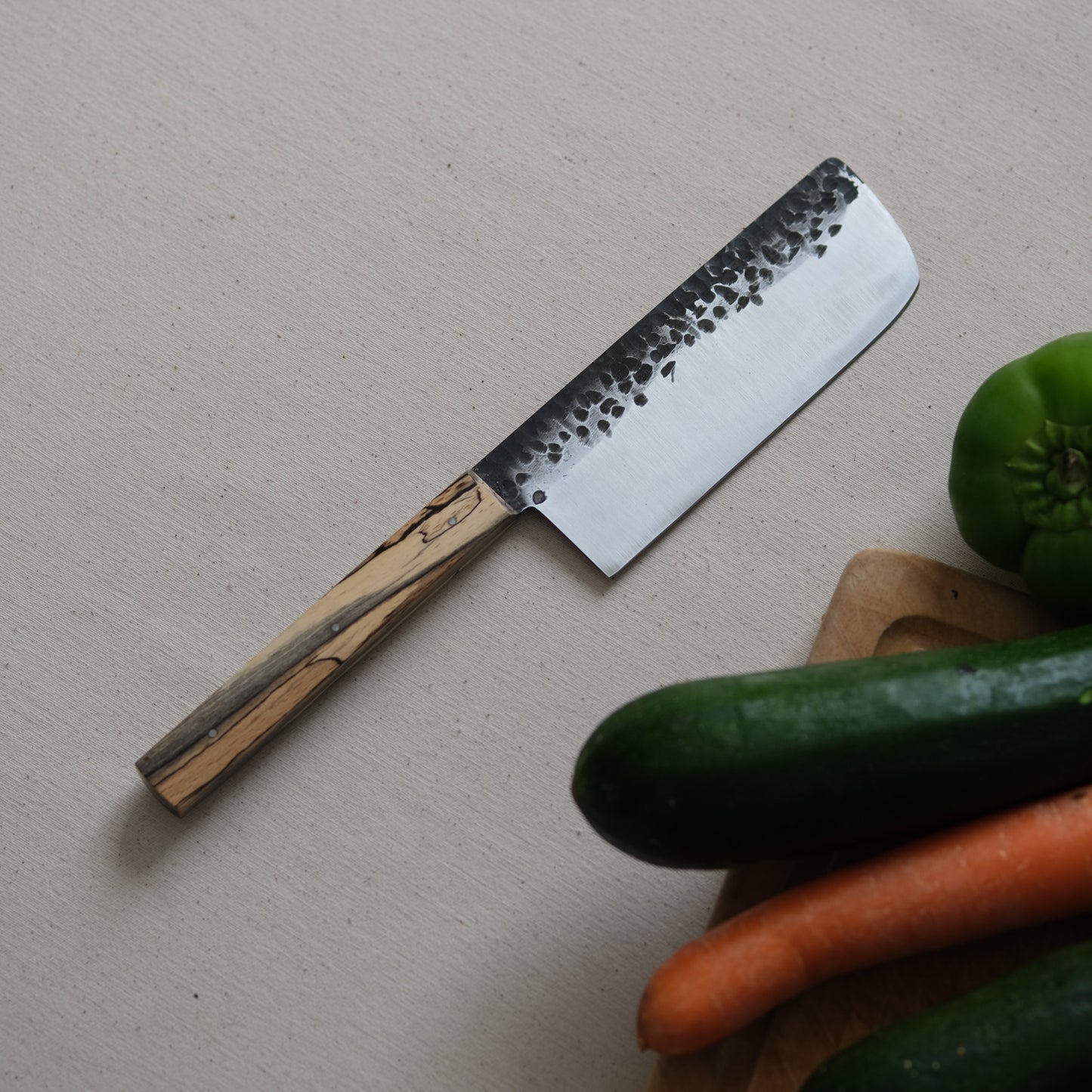 YACHE • COUTEAU DE CUISINE HÊTRE ECHAUFFE