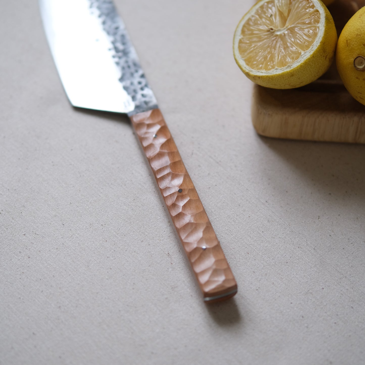 YOLISA • COUTEAU DE CHEF POIRIER TEXTURÉ