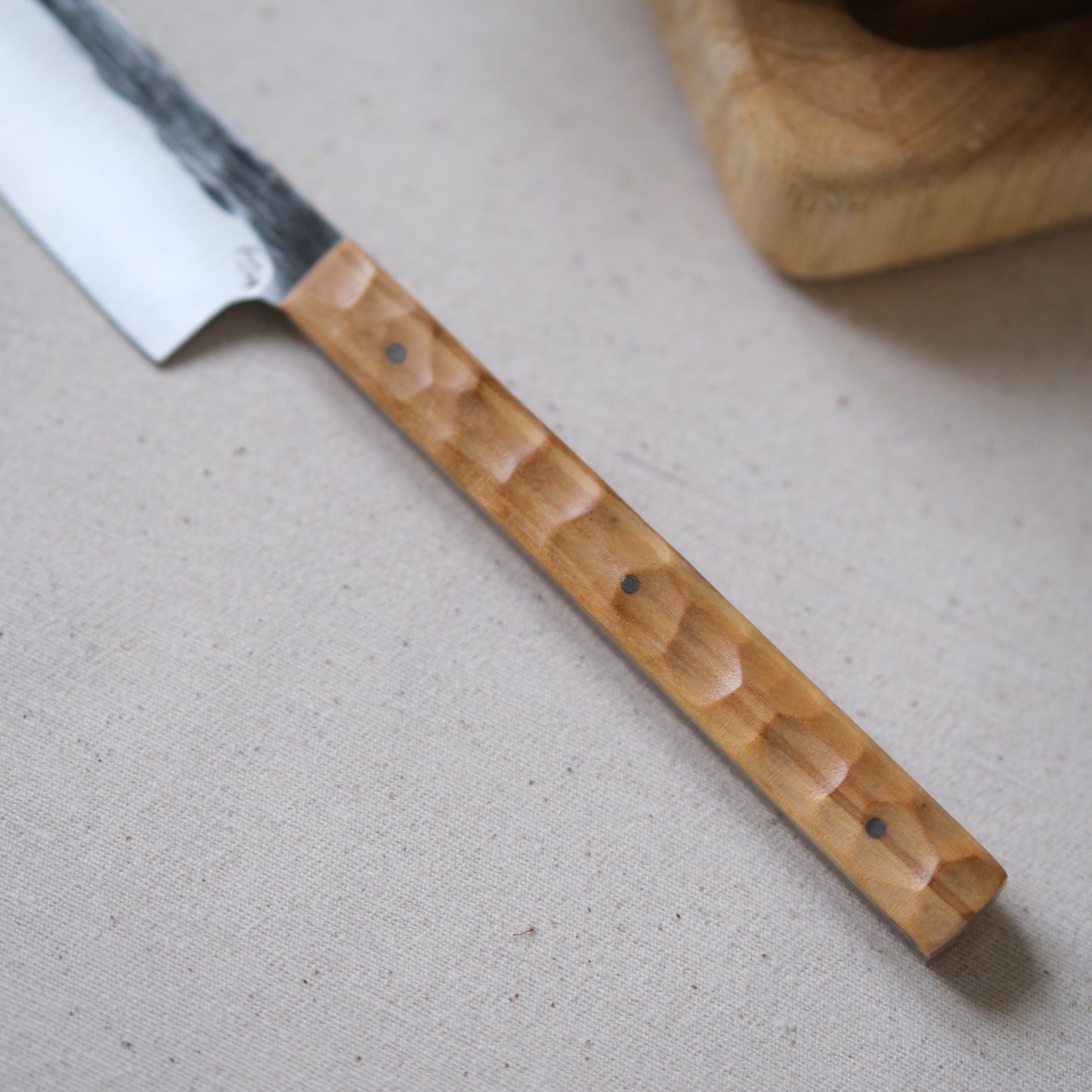 NALMADA MINI • COUTEAU D'OFFICE OLIVIER TEXTURÉ