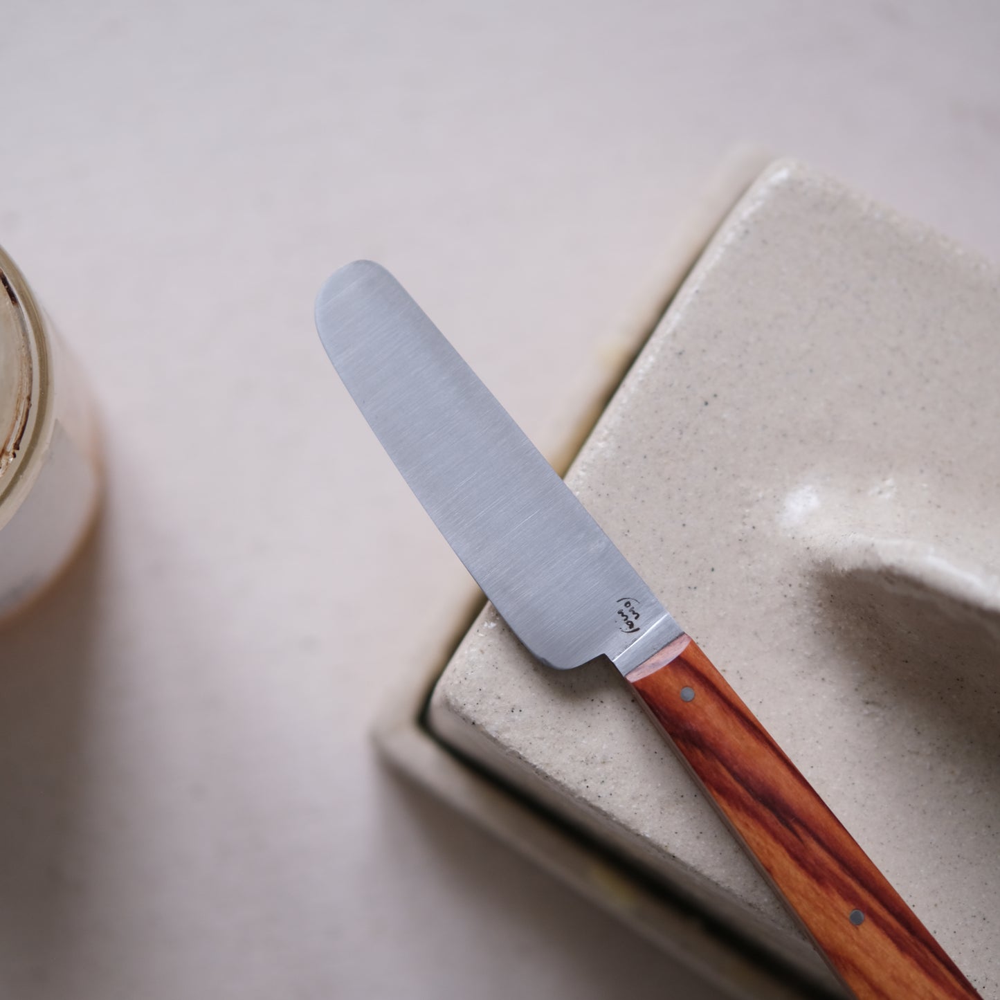 BOTO • COUTEAU À BEURRE BOIS DE ROSE