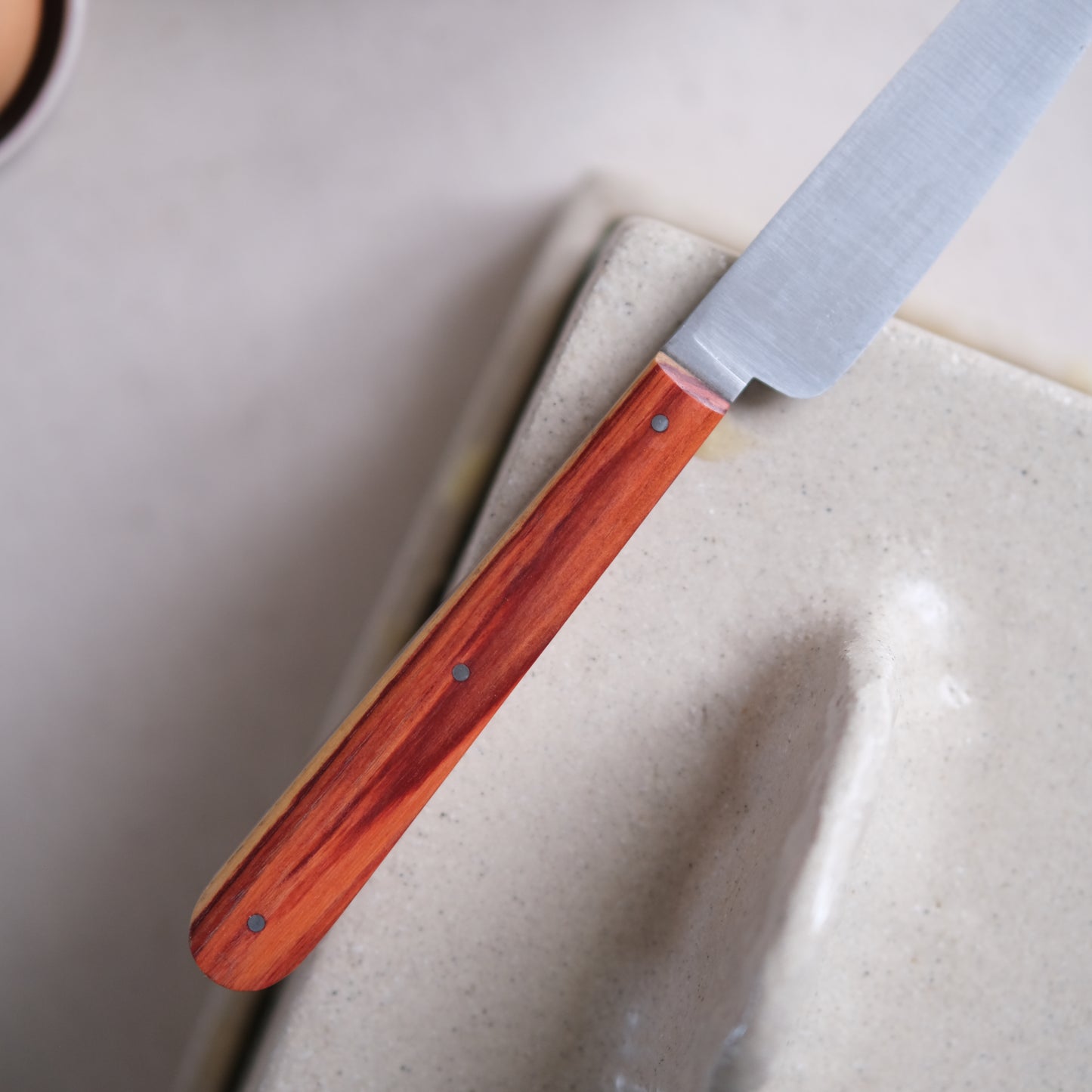 BOTO • COUTEAU À BEURRE BOIS DE ROSE