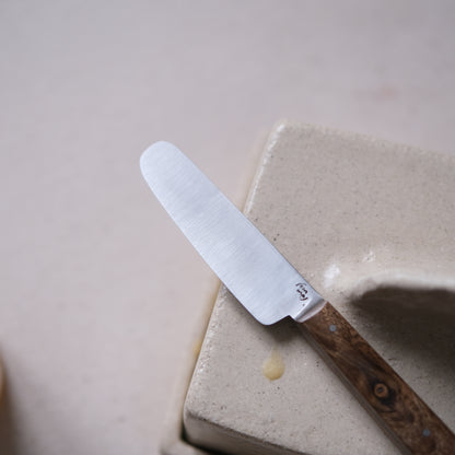 BOTO • COUTEAU À BEURRE NOYER