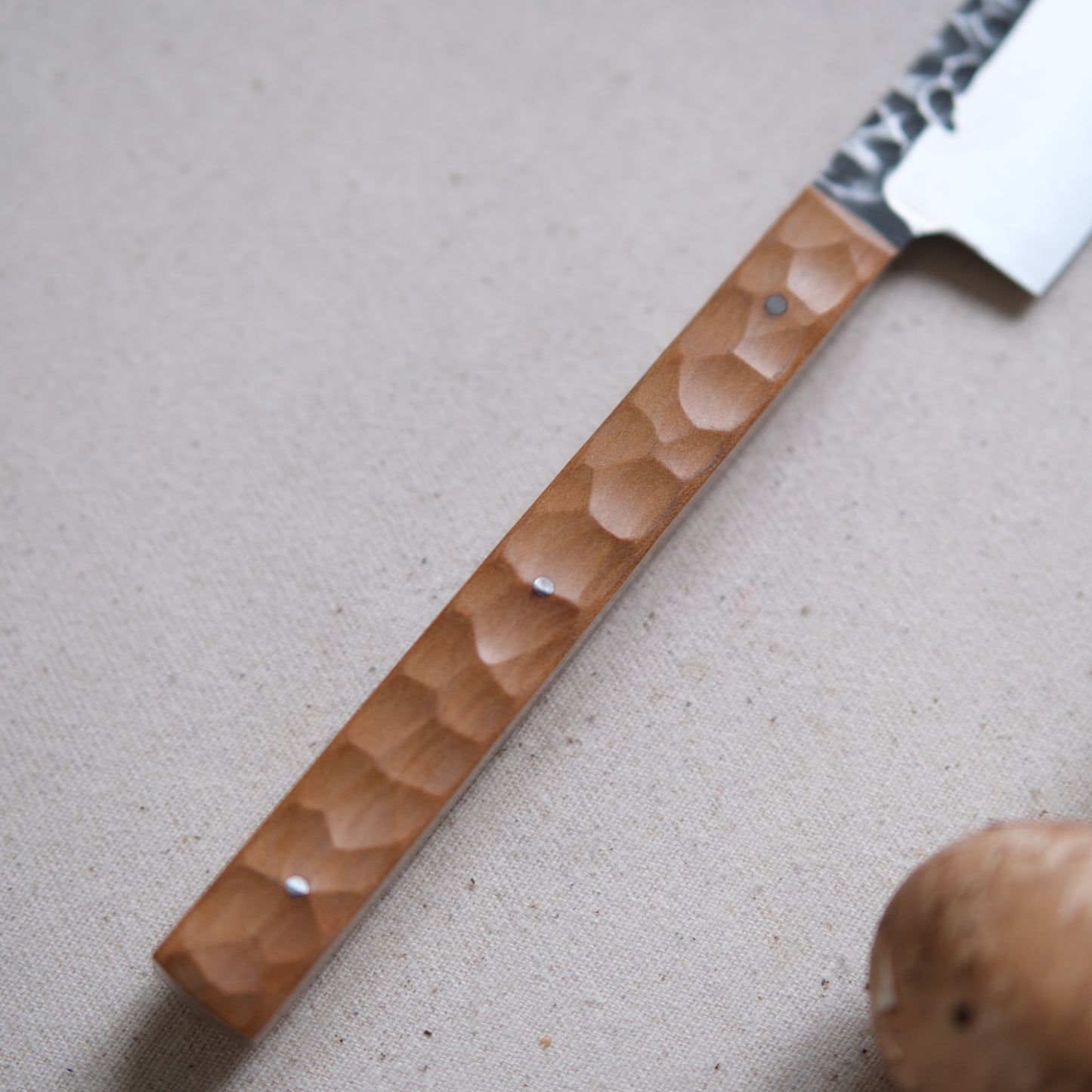 NALMADA MINI • COUTEAU D'OFFICE POIRIER TEXTURÉ