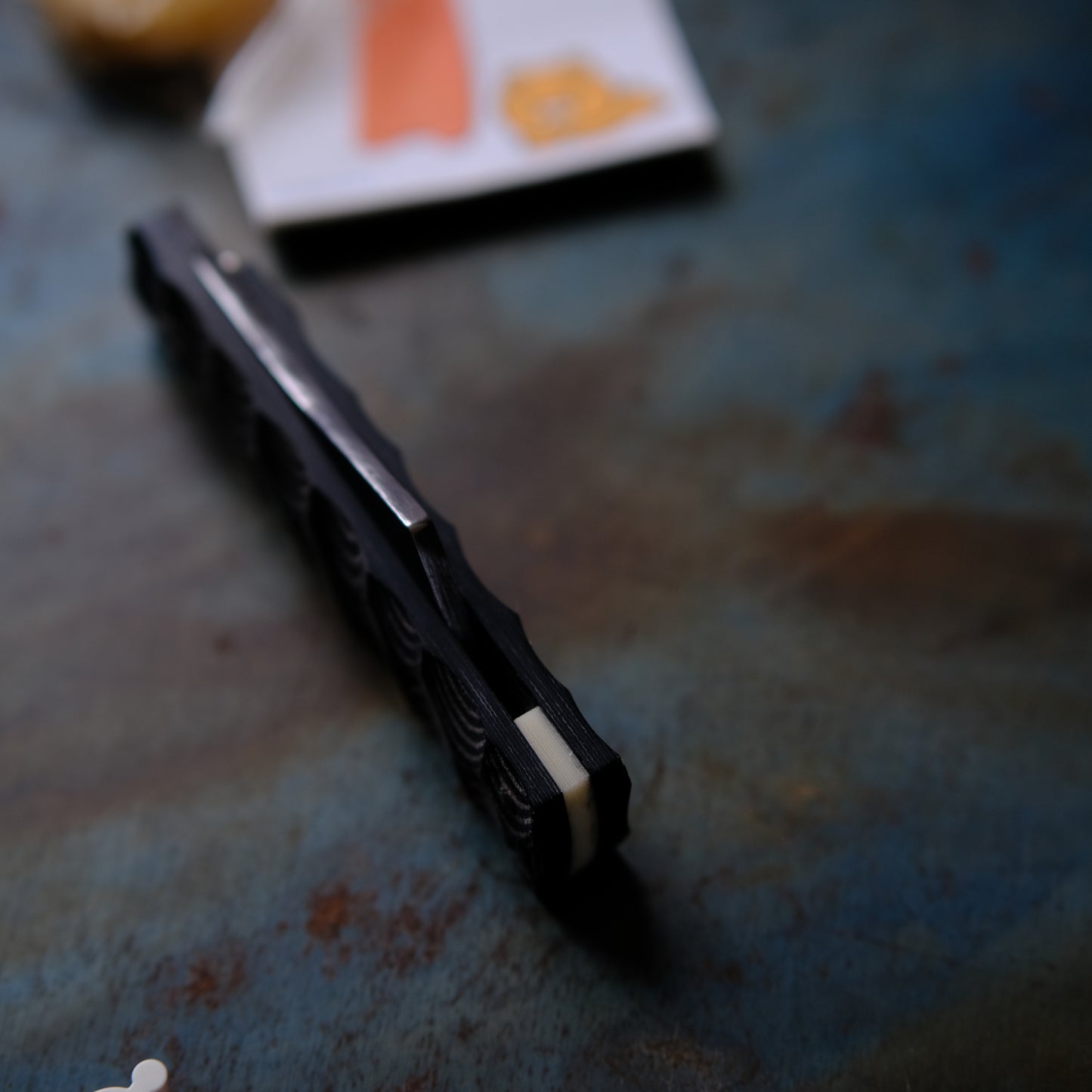 CHINGU • COUTEAU DE POCHE NOIR