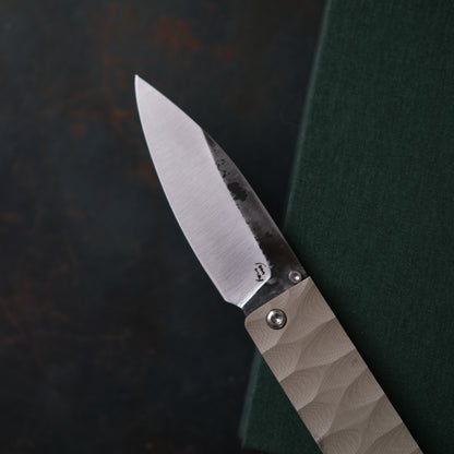 YOBO • COUTEAU PLIANT BEIGE