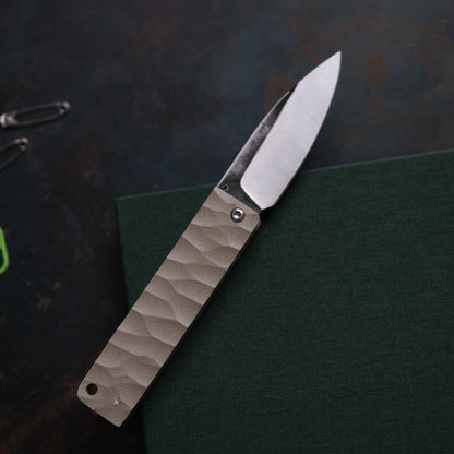 YOBO • COUTEAU PLIANT BEIGE