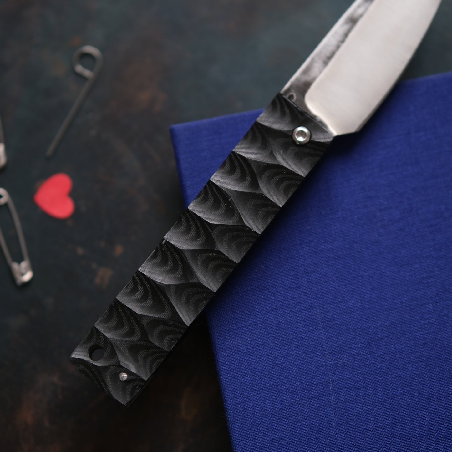 YOBO • COUTEAU PLIANT NOIR