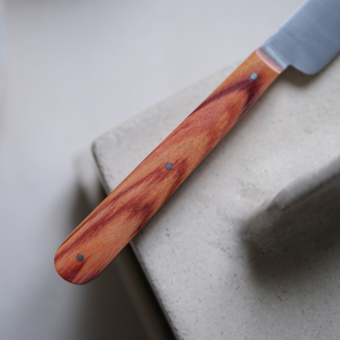 BOTO • COUTEAU À BEURRE BOIS DE ROSE