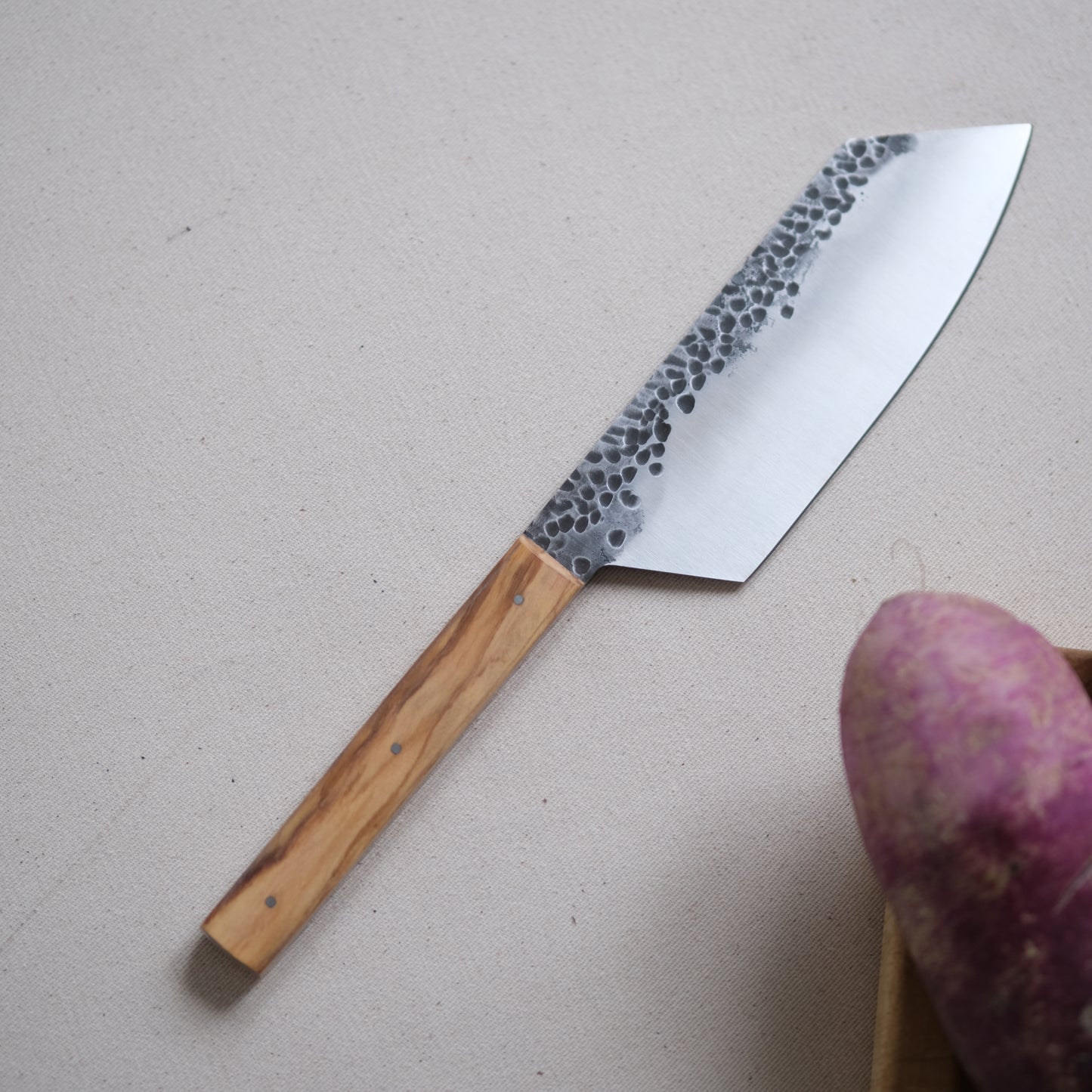 YOLISA • COUTEAU DE CHEF OLIVIER