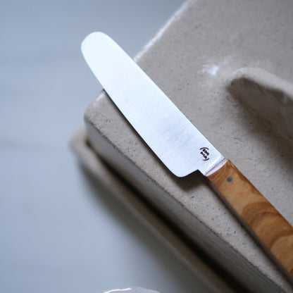 BOTO • COUTEAU À BEURRE OLIVIER