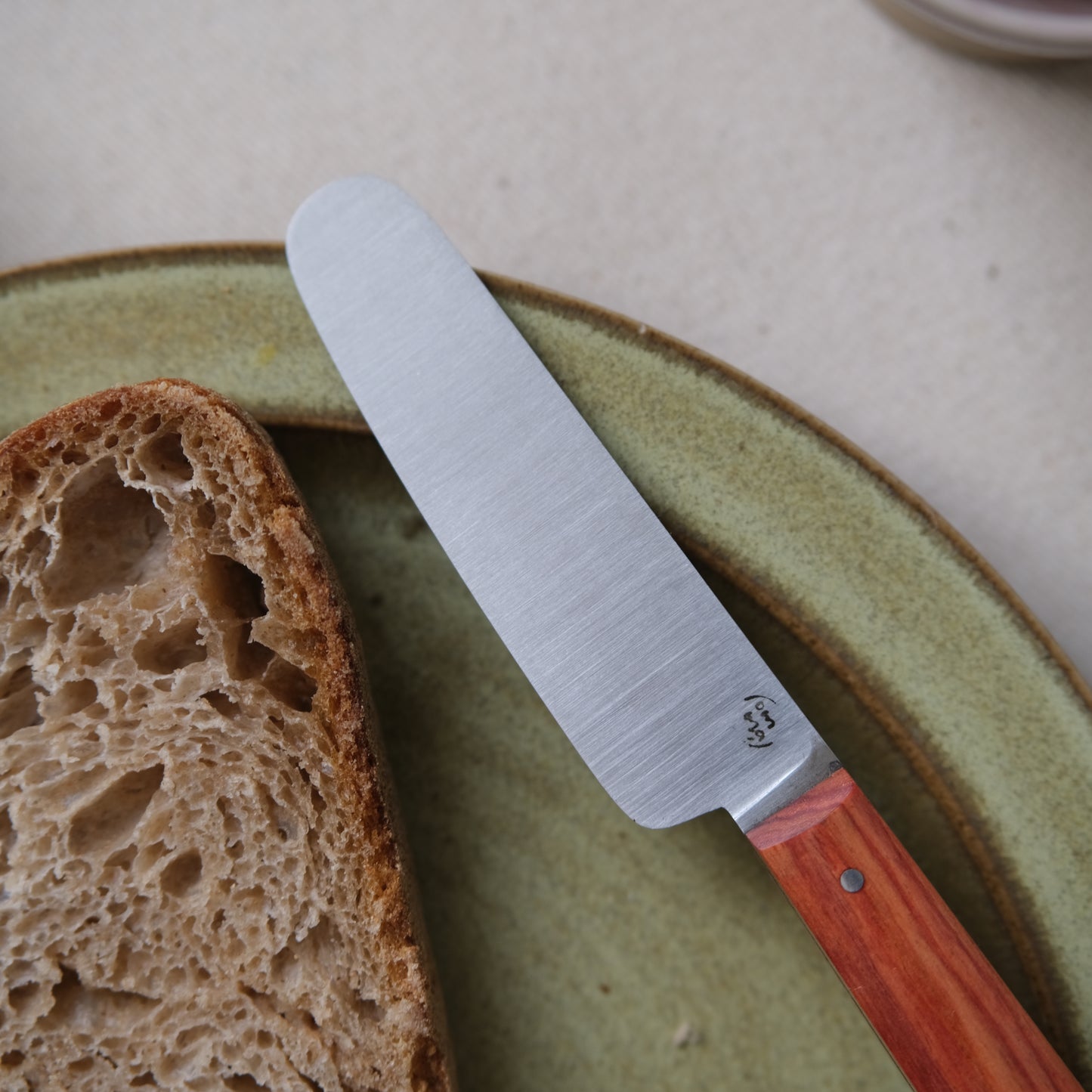BOTO • COUTEAU À BEURRE BOIS DE ROSE