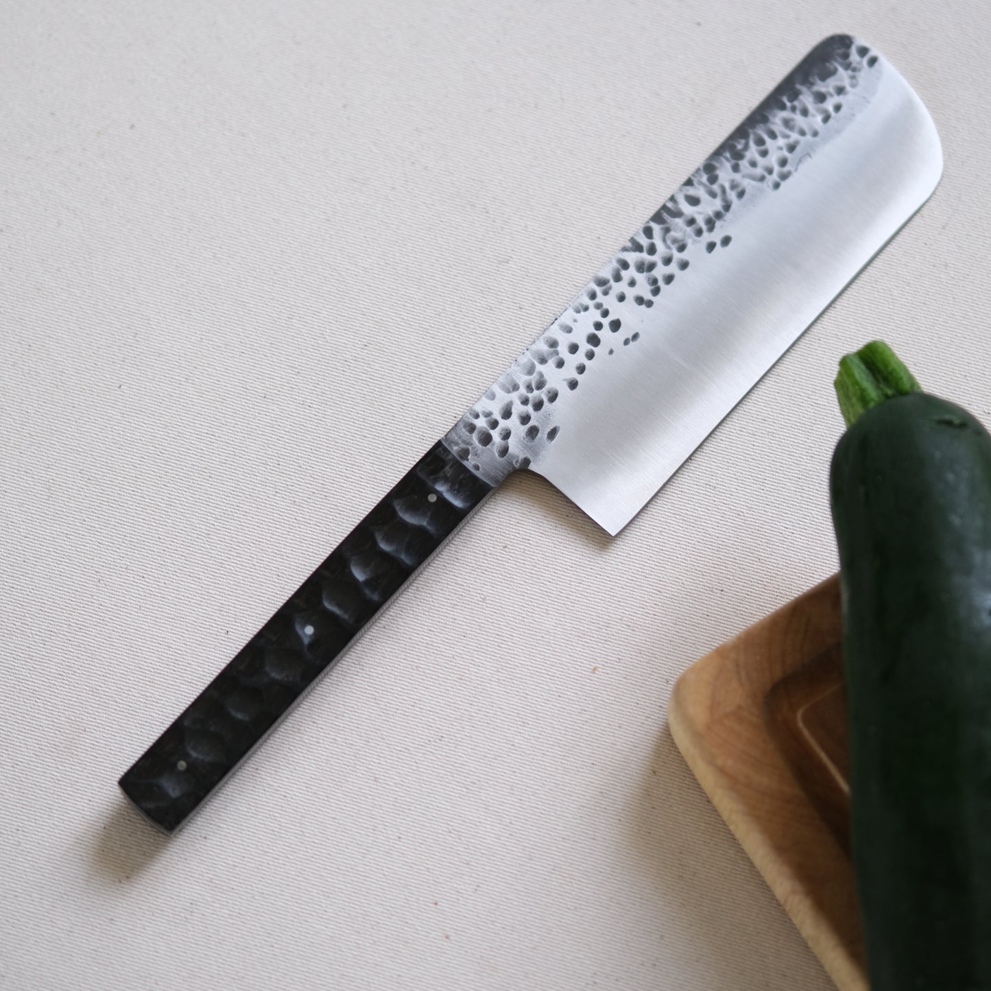 YACHE • COUTEAU DE CUISINE ÉBÈNE TEXTURÉ