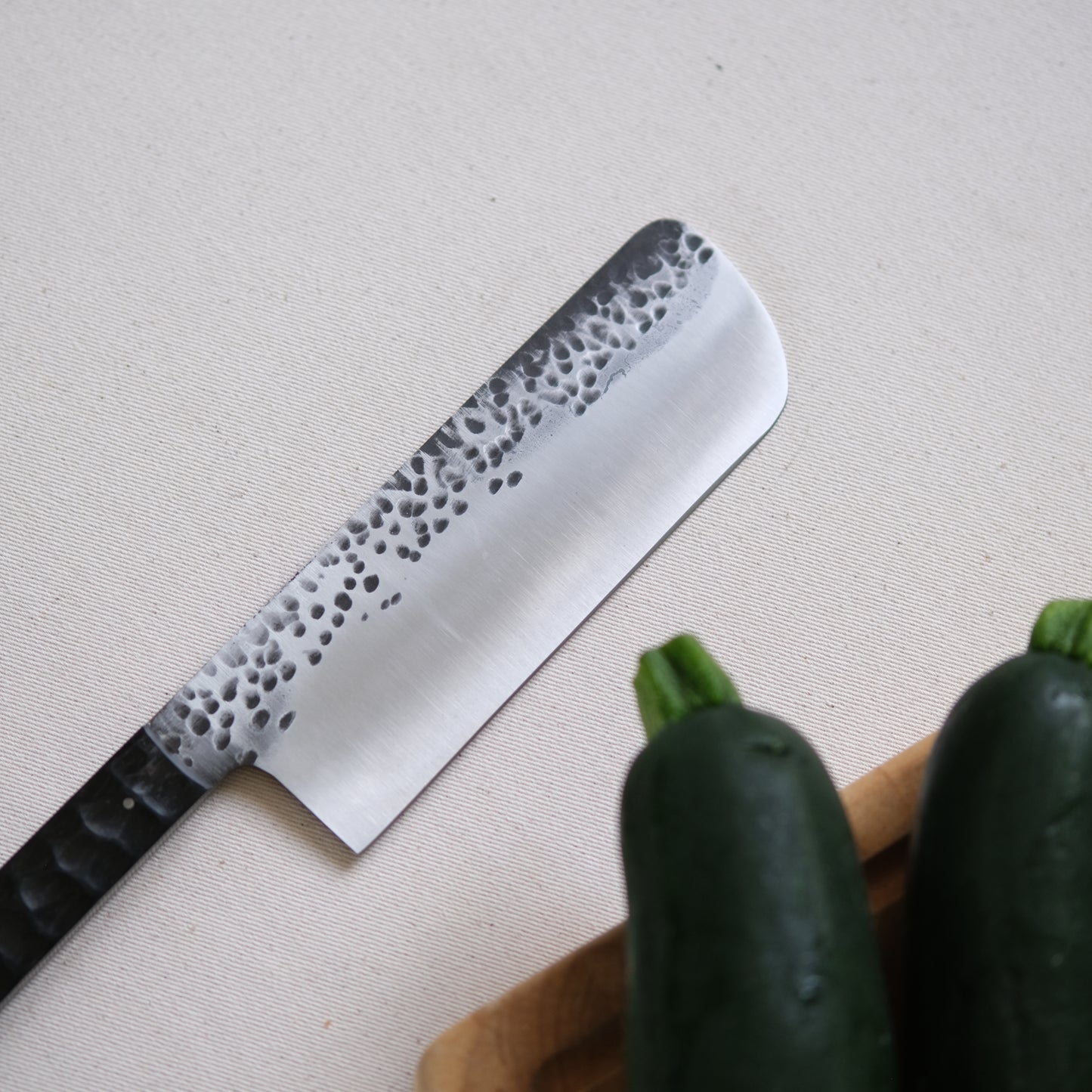 YACHE • COUTEAU DE CUISINE ÉBÈNE TEXTURÉ