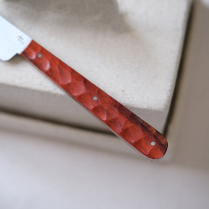 BOTO • COUTEAU À BEURRE PADOUK TEXTURÉ