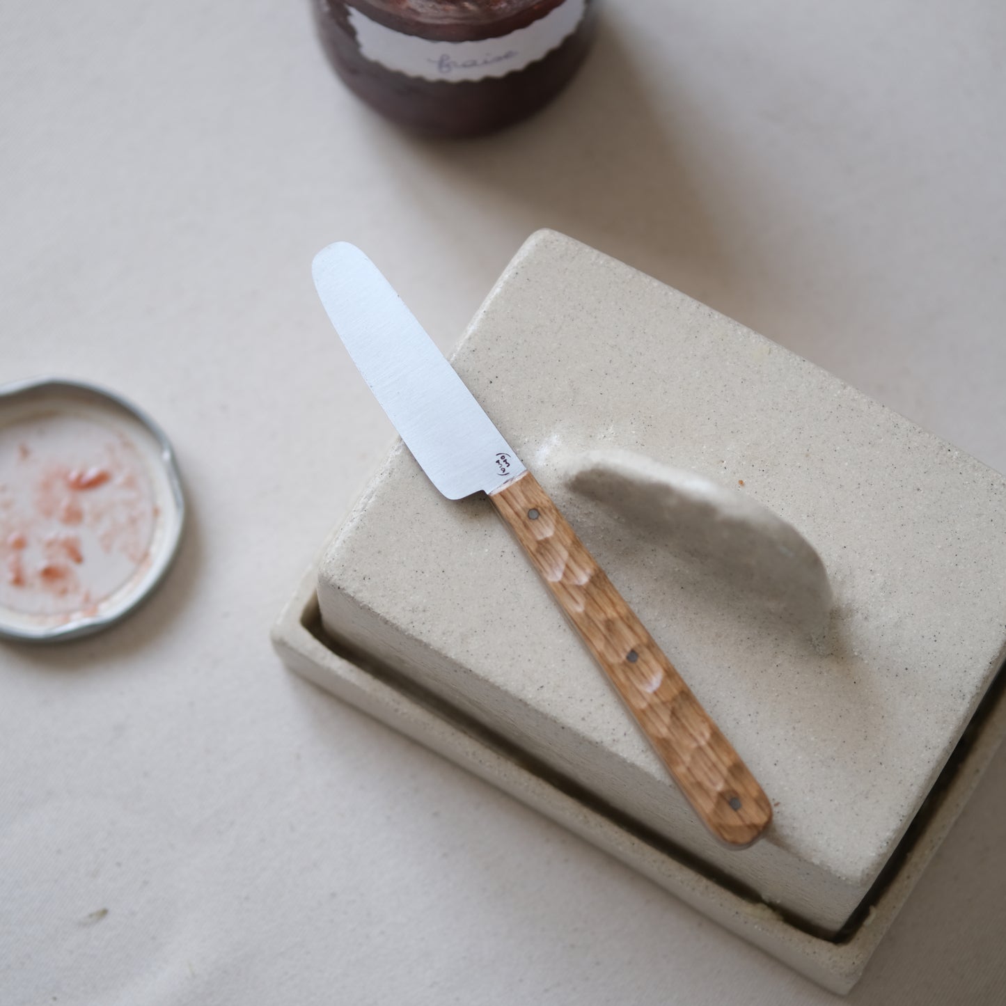 BOTO • COUTEAU À BEURRE CHÊNE TEXTURÉ