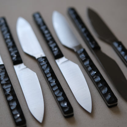 SIKSA • COUTEAU DE TABLE ÉBÈNE TEXTURÉ