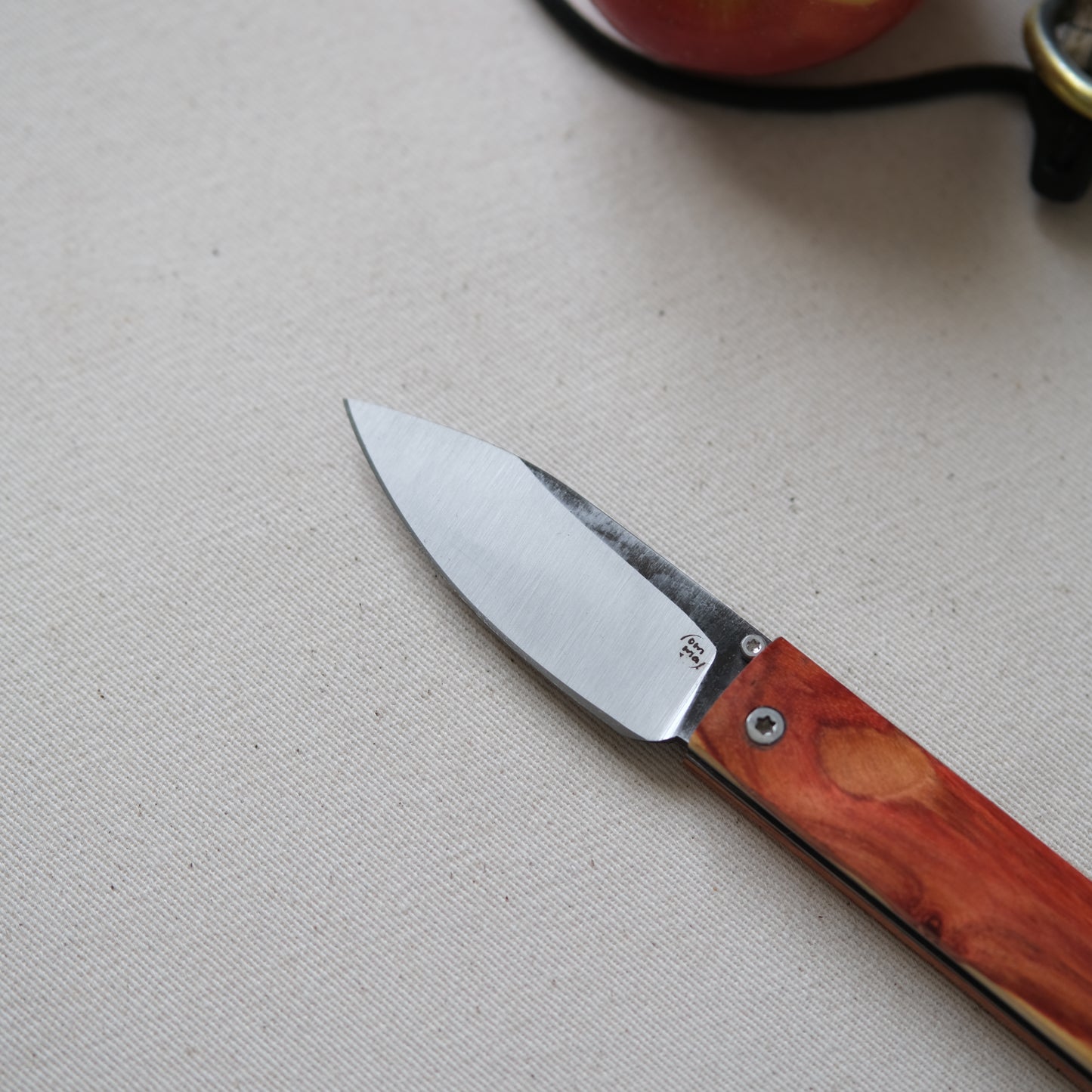 YOBO • COUTEAU PLIANT BOIS DE ROSE