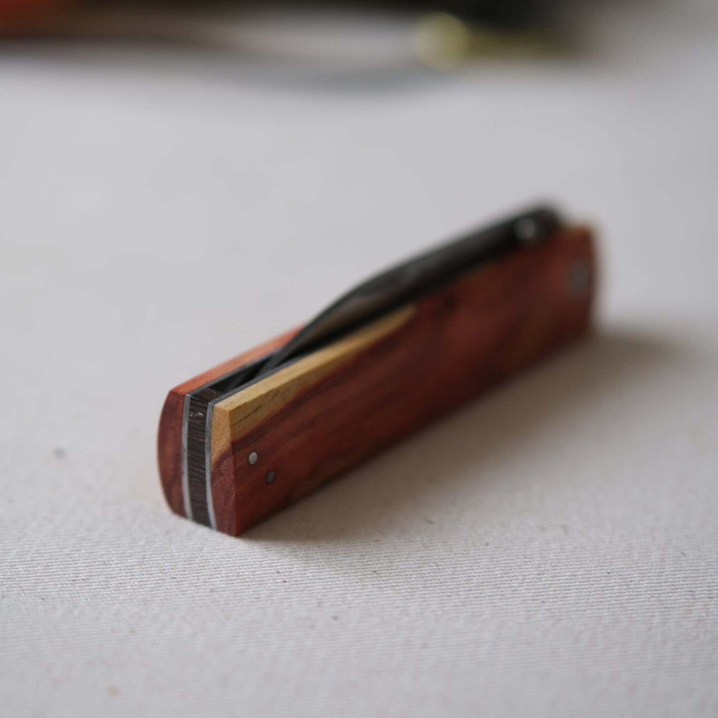YOBO • COUTEAU PLIANT BOIS DE ROSE