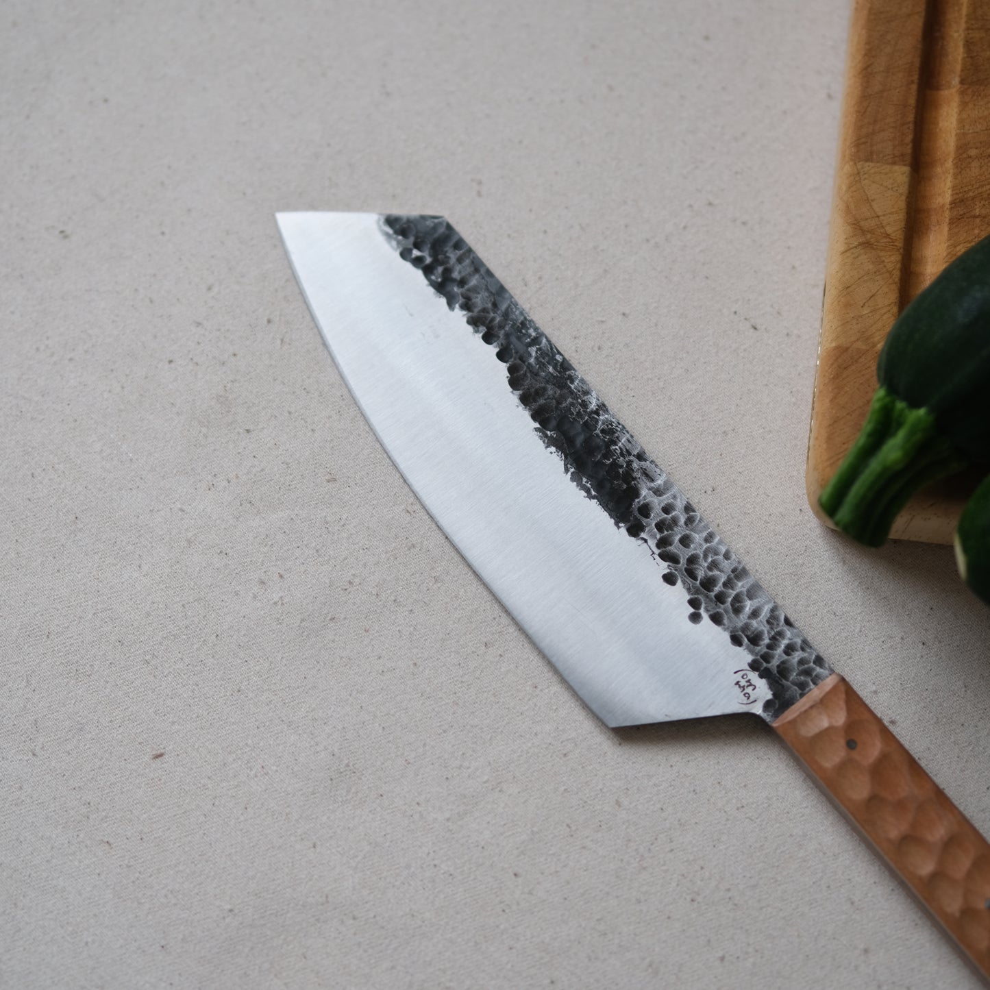 YOLISA • COUTEAU DE CHEF POIRIER TEXTURÉ