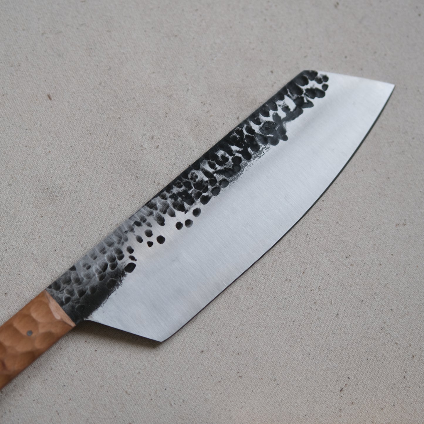 YOLISA • COUTEAU DE CHEF POIRIER TEXTURÉ
