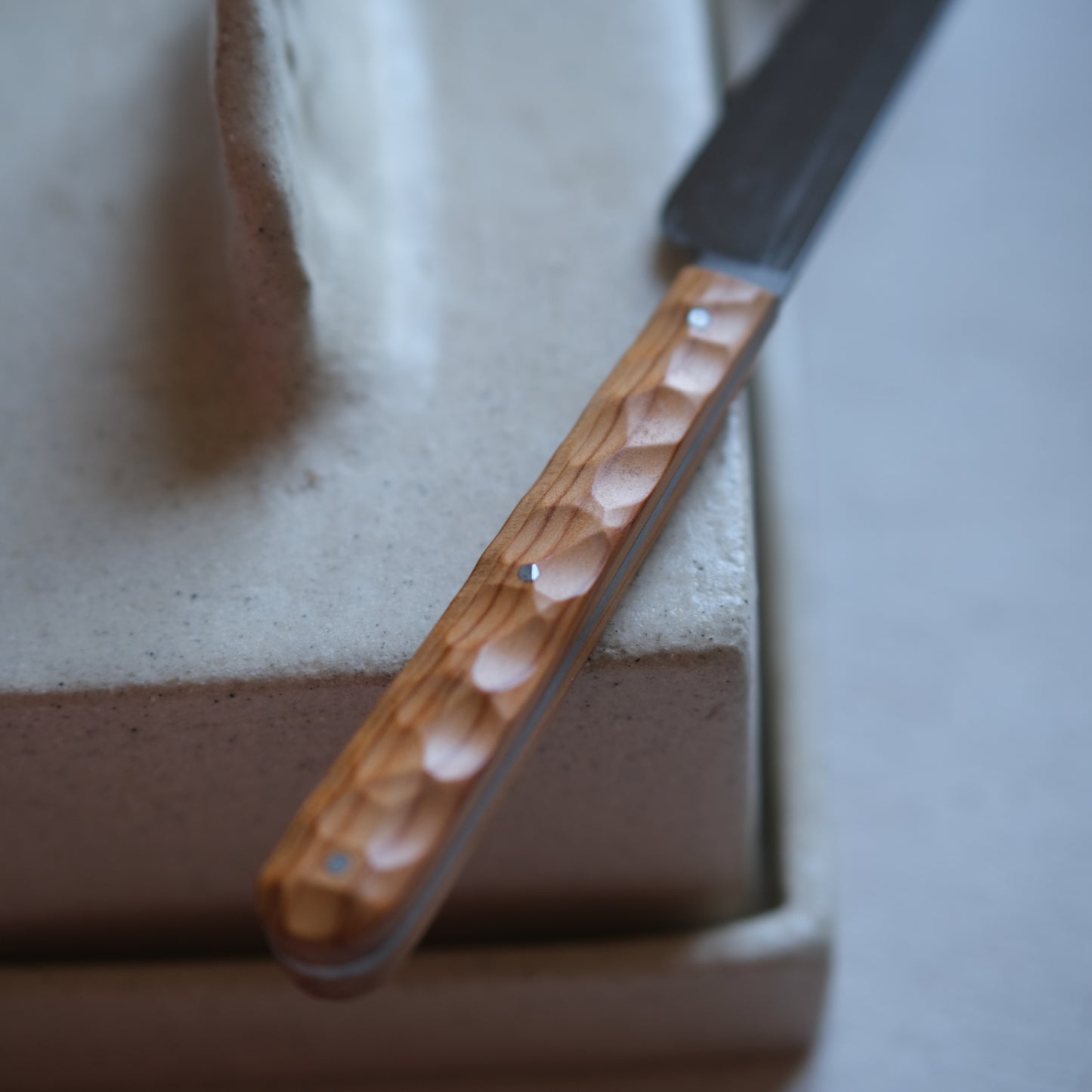 BOTO • COUTEAU À BEURRE IF TEXTURÉ