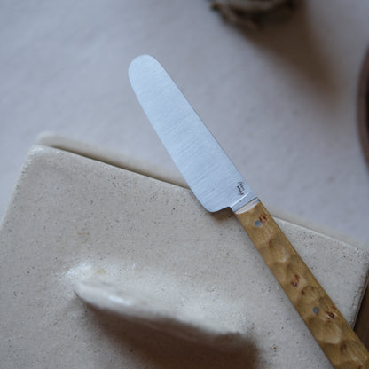 BOTO • COUTEAU À BEURRE ACACIA