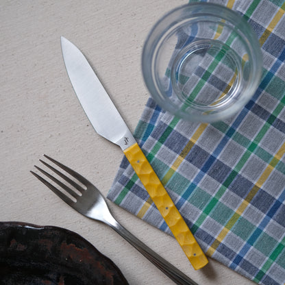 SIKSA • COUTEAUX DE TABLE MICARTA JAUNE TEXTURÉ [PRÉ-COMMANDE]