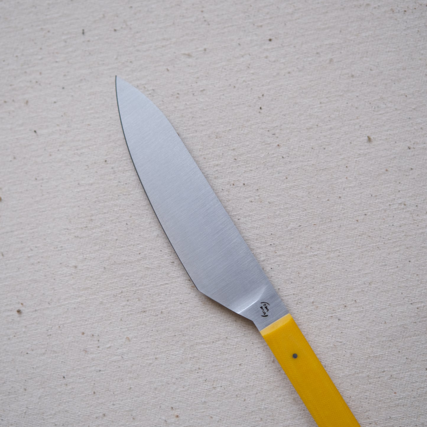 SIKSA • COUTEAUX DE TABLE MICARTA JAUNE [PRÉ-COMMANDE]