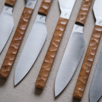 SIKSA • COFFRET DE COUTEAUX DE TABLE POIRIER TEXTURÉ