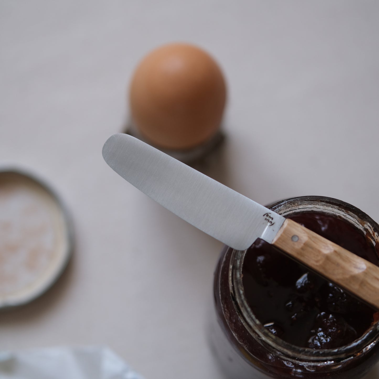 BOTO • COUTEAU À BEURRE CHÊNE TEXTURÉ