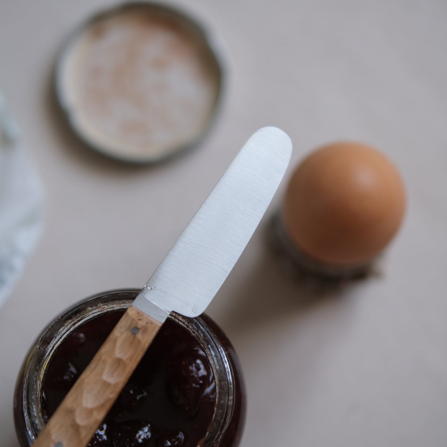 BOTO • COUTEAU À BEURRE CHÊNE TEXTURÉ