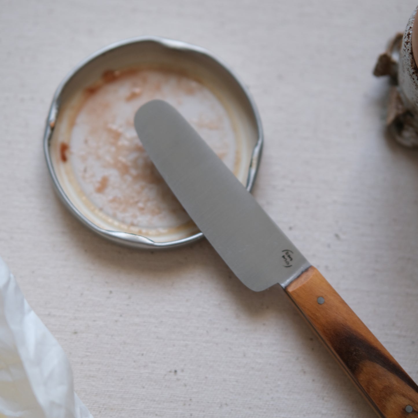 BOTO • COUTEAU À BEURRE OLIVIER